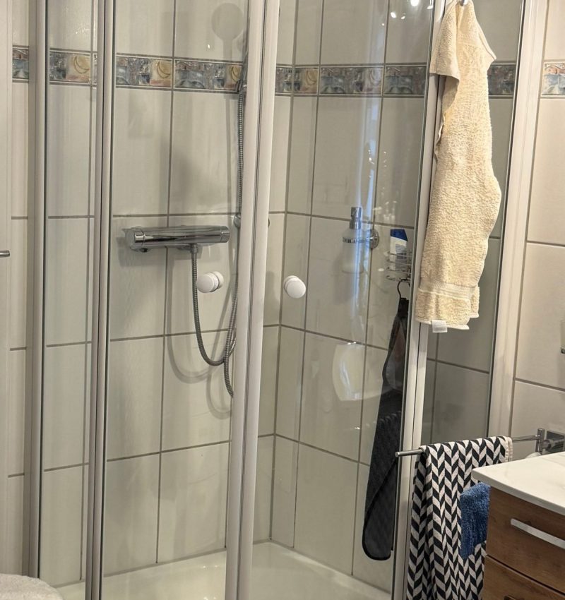 Barrierefreie Badsanierung mit Fußbodenheizung in Oranienburg 3