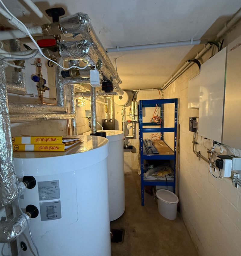 Heizungstausch einer Ölheizung durch eine Luft-Wasser-Wärmepumpe im Raum Berlin 4