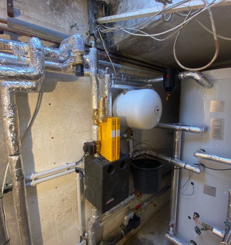 Luft-Wasser-Wärmepumpe von Weishaupt gegen eine Gasheizung in Leegebruch 3