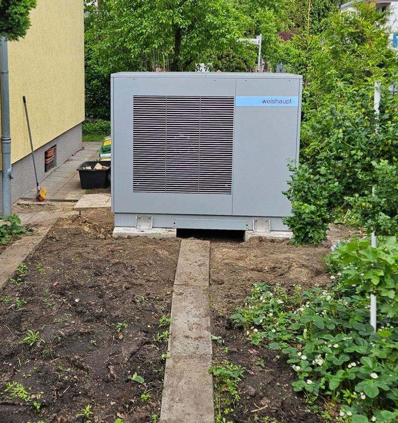 Luft-Wasser-Wärmepumpe von Weishaupt in Berlin 4